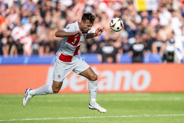 240615 Marin Pongracic of Croatia during the UEFA EURO, EM, Europameisterschaft,Fussball 2024 Football Championship match between Spain and Croatia on June 15, 2024 in Berlin. Photo: Mathias Bergeld BILDBYRAN kod MB MB0935 fotboll football soccer fotball fotbolls-em europamästerskap em uefa euro uefa european football championship euro 2024 spanien spain kroatien croatia bbeng Copyright: MATHIASxBERGELD BB240615MB038