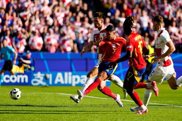 Ãlvaro Morata of Spain scores a goal for their side to make it 1-0 Spain v Croatia, UEFA European Championship, EM, Europameisterschaft 2024, Group B, Football, Olympiastadion, Berlin, Germany, 15 Jun 2024 EDITORIAL USE ONLY No use with unauthorised audio, video, data, fixture lists, club league logos or live services. Online in-match use limited to 120 images, no video emulation. No use in betting, games or single club league player publications. Copyright: xDavexShopland Shutterstockx 14539285ai