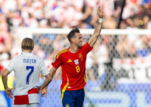 Football - UEFA EURO, EM, Europameisterschaft,Fussball 2024 - Group B - Spain v Croatia BERLIN, GERMANY - Saturday, June 15, 2024: Spain s Fabian Ruiz celebrates after scoring the second goal during the UEFA Euro 2024 Group B match between Spain and Croatia at the Olympiastadion. (Photo by David Rawcliffe Propaganda) BERLIN Olympiastadion BERLIN GERMANY  Copyright: xDavidxRawcliffex P2024-06-15-Spain_Croatia-28