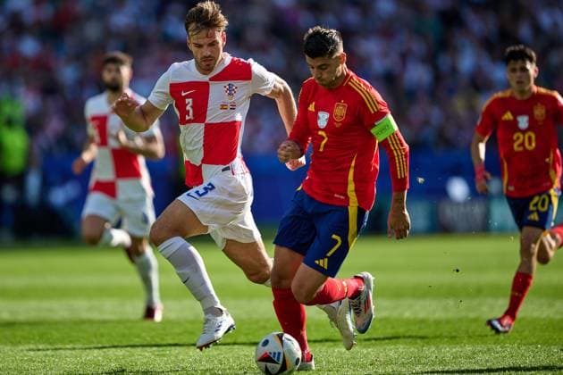 Marin Pongracic (Kroatien Nationalmannschaft Euro 2024, 03), Alvaro Morata (Spanien Nationalmannschaft Euro 2024, 07), GER, UEFA EURO, EM, Europameisterschaft,Fussball 2024, Fussball Herren, UEFA EM 2024 Matchtag 1, Gruppe B, Spanien vs. Kroatien, 15.06.2024. GER, UEFA Euro 2024, Fussball Herren, UEFA EM 2024 Matchtag 1, Gruppe B, Spanien vs. Kroatien, 15.06.2024. Berlin Copyright: xEibner-Pressefotox xClaudiusxRauchx EP_CRH