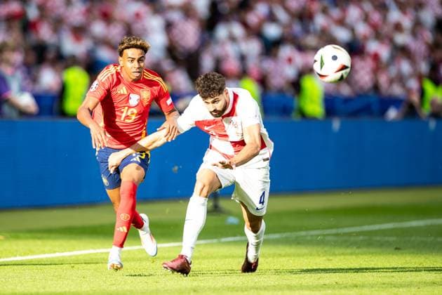 UEFA EURO, EM, Europameisterschaft,Fussball 2024: Spanien - Kroatien; 15.06.2024 Lamine Yamal (Spanien, 19), Josko Gvardiol (Kroatien, 4) UEFA EURO 2024: Spanien - Kroatien; Olympiastadion, Berlin; 15.06.2024 Copyright: xBEAUTIFULxSPORTS Buriakovx