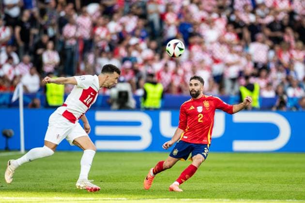 UEFA EURO, EM, Europameisterschaft,Fussball 2024: Spanien - Kroatien; 15.06.2024 Dani Carvajal (Spanien, 2), Ivan Perisic (Kroatien, 14) UEFA EURO 2024: Spanien - Kroatien; Olympiastadion, Berlin; 15.06.2024 Copyright: xBEAUTIFULxSPORTS Buriakovx