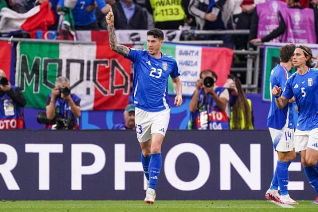 2024-06-15 Italy v Albania - Group B - UEFA EURO, EM, Europameisterschaft,Fussball 2024 DORTMUND, GERMANY - JUNE 15: Alessandro Bastoni of Italy celebrates the first goal during the Group B - UEFA EURO 2024 match between Italy and Albania at Signal Iduna Park on June 15, 2024 in Dortmund, Germany. (Photo by Joris Verwijst BSR Agency) Dortmund Germany Content not available for redistribution in The Netherlands directly or indirectly through any third parties. Copyright: xBSRxAgencyx
