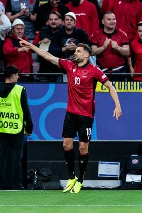 UEFA EURO, EM, Europameisterschaft,Fussball 2024: Gruppenspiel Italien - Albanien; 15.06.2024 Jubel zum 0:1 durch Nedim Bajrami (Albanien, 10) UEFA EURO 2024: Gruppenspiel Italien - Albanien; BVB Stadion Dortmund, Dortmund am 15.06.2024 Copyright: xBEAUTIFULxSPORTS Meuselx