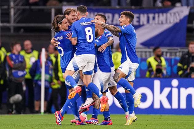 2024-06-15 Italy v Albania - Group B - UEFA EURO, EM, Europameisterschaft,Fussball 2024 DORTMUND, GERMANY - JUNE 15: players of Italy celebrate the second goal during the Group B - UEFA EURO 2024 match between Italy and Albania at Signal Iduna Park on June 15, 2024 in Dortmund, Germany. (Photo by Joris Verwijst BSR Agency) Dortmund Germany Content not available for redistribution in The Netherlands directly or indirectly through any third parties. Copyright: xBSRxAgencyx