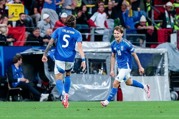 UEFA EURO, EM, Europameisterschaft,Fussball 2024: Gruppenspiel Italien - Albanien; 15.06.2024 Jubel zum 2:1 durch Nicolo Barella (Italien, 18) UEFA EURO 2024: Gruppenspiel Italien - Albanien; BVB Stadion Dortmund, Dortmund am 15.06.2024 Copyright: xBEAUTIFULxSPORTS Meuselx