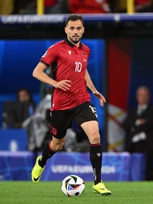 DORTMUND - Nedim Bajrami of Albania during the UEFA EURO, EM, Europameisterschaft,Fussball 2024 group B match between Italy and Albania at Signal Iduna Park on June 15, 2024 in Dortmund, Germany. ANP Hollandse Hoogte UEFA EURO 2024 2024 xVIxANPxSportx xGerritxvanxKeulenxIVx 501175492 originalFilename: 501175492.jpg