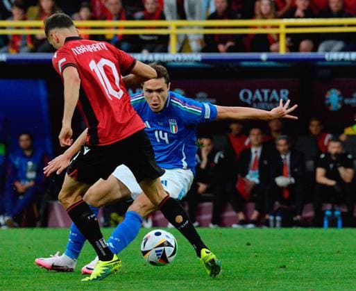 UEFA European Football Championship - UEFA EURO, EM, Europameisterschaft,Fussball 2024 - Italy vs Albania Federico Chiesa (Italy) in contrast with Nedim Bajrami (Albania) during UEFA Euro 2024 - Italy vs Albania, UEFA European Football Championship in Dortmund, Germany, June 15 2024 Dortmund Germany  Copyright: xIPAxSport ABACAx