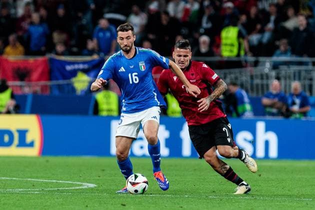 UEFA EURO, EM, Europameisterschaft,Fussball 2024: Gruppenspiel Italien - Albanien; 15.06.2024 Zweikampf Bryan Cristante (Italien, 16), Rey Manaj (Albanien, 7) UEFA EURO 2024: Gruppenspiel Italien - Albanien; BVB Stadion Dortmund, Dortmund am 15.06.2024 Copyright: xBEAUTIFULxSPORTS Meuselx