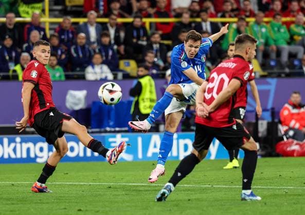Euro 2024 football match Italy - Albania During the first match of Euro 2024 in Germany. Football match between Italy vs Albania at the Signal Iduna Park stadium in Dortmund In picture: Federico Chiesa of Italy DORTMUND Signal iduna Park Dortmund Germany Copyright: xFABIOxSASSOxFabioxSassox 0Z9A1204-2