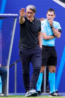 YAKIN Murat Trainer Team Schweiz UEFA Fussball EURO 2024 in Deutschland Spiel Gruppe A Ungarn - Schweiz 1 : 3 am 15.06.2024 in Koeln DFL REGULATIONS PROHIBIT ANY USE OF PHOTOGRAPHS as IMAGE SEQUENCES and or QUASI-VIDEO Copyright: xLacixPerenyix