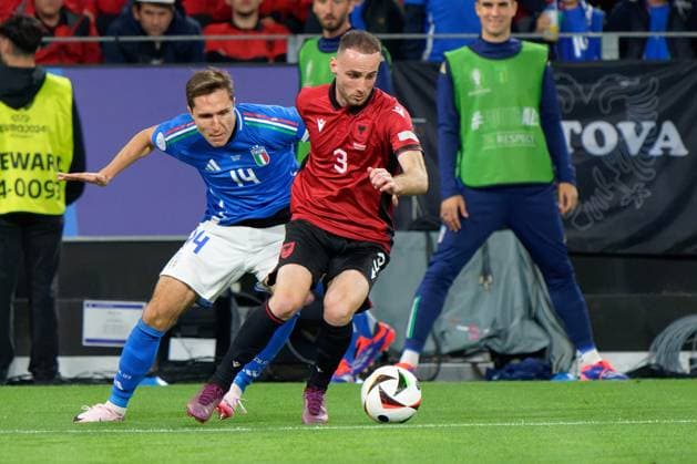 Dortmund, Germany: Mario Mitaj of Albania in action against Federico Chiesa of Italy during UEFA EURO, EM, Europameisterschaft,Fussball 2024 - Italy vs Albania, UEFA European Football Championship in Dortmund, Germany, June 15 2024 UEFA European Football Championship - UEFA Euro 2024 - Italy vs Albania  - ZUMAp169 20240615_zsa_p169_376 Copyright: xEmmanuelexMastrodonato IPAxSportx