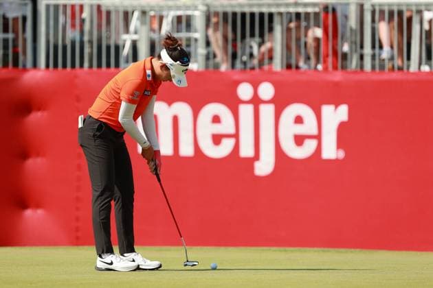 Meijer LPGA, Golf Damen Classic Atthaya Thitkul of Thailand follows her putt on the 18th green during Day Three of the Meijer LPGA Classic for Simply Give golf tournament at Blythefield Country Club in Belmont, MI, USA Saturday, June 15, 2024. Belmont Michigan United States  Copyright: xJorgexLemusx originalFilename:lemus-meijerlp240615_npnLZ.jpg