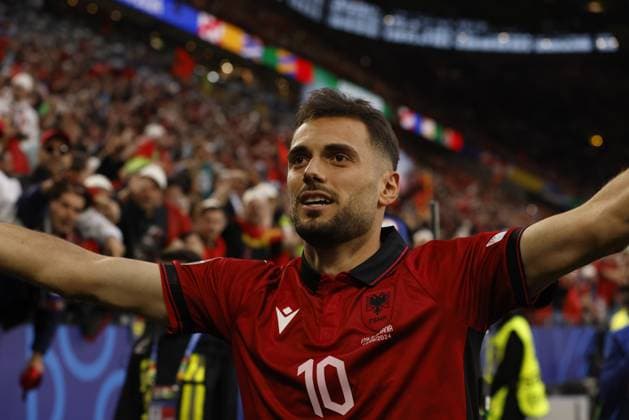 Dortmund, Germany: Nedim Bajrami of Albania during the EURO 2024, Group B football match between Italy and Albania on 15 June 2024 at BVB Stadium in Dortmund, Germany. Photo Nderim Kaceli UEFA European Football Championship - UEFA EURO, EM, Europameisterschaft,Fussball 2024 - Italy vs Albania  - ZUMAp169 20240616_zsa_p169_060 Copyright: xNderimxKaceli IPAxSportx
