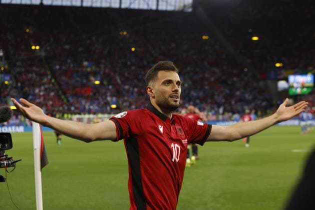 Dortmund, Germany: Nedim Bajrami of Albania during the EURO 2024, Group B football match between Italy and Albania on 15 June 2024 at BVB Stadium in Dortmund, Germany. Photo Nderim Kaceli UEFA European Football Championship - UEFA EURO, EM, Europameisterschaft,Fussball 2024 - Italy vs Albania  - ZUMAp169 20240616_zsa_p169_061 Copyright: xNderimxKaceli IPAxSportx