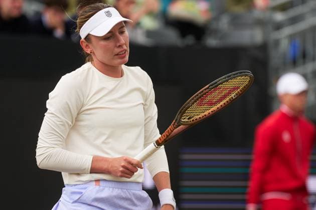 Tennis, WTA-Turnier in s Hertogenbosch Ekaterina Alexandrova reacts to a missed point against Liudmila Samsonova during the Womens Singles semi-finals match at the Libema Open Grass Court Championships at the Autotron on June 16, 2024 in s-Hertogenbosch, Netherlands (Photo by Camilla Stolen Imago) s-Hertogenbosch Netherlands Copyright: xCamillaxStolenx L2080984