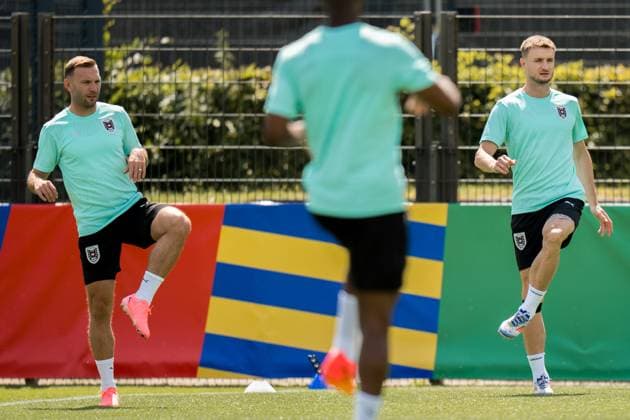SOCCER - UEFA EURO, EM, Europameisterschaft,Fussball 2024 BERLIN,GERMANY,16.JUN.24 - SOCCER -UEFA EURO 2024, training Team AUT. Image shows Andreas Weimann and Stefan Posch (AUT).  GEPAxpictures xJohannesxFriedl