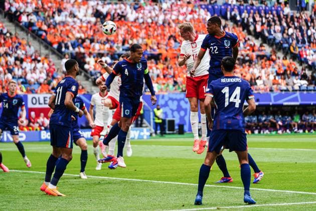 Tor zum 1:0 Adam Buksa (Polen, 16) GER, Polen vs. Niederlande, Fussball Europameisterschaft, UEFA EURO, EM, Europameisterschaft,Fussball 2024, Spieltag 1, 16.06.2024 GER, Polen vs. Niederlande, Fussball Europameisterschaft, UEFA Euro 2024, Spieltag 1, 16.06.2024 Hamburg Copyright: xEibner-Pressefoto MarcelxvonxFehrnx EP_MFN