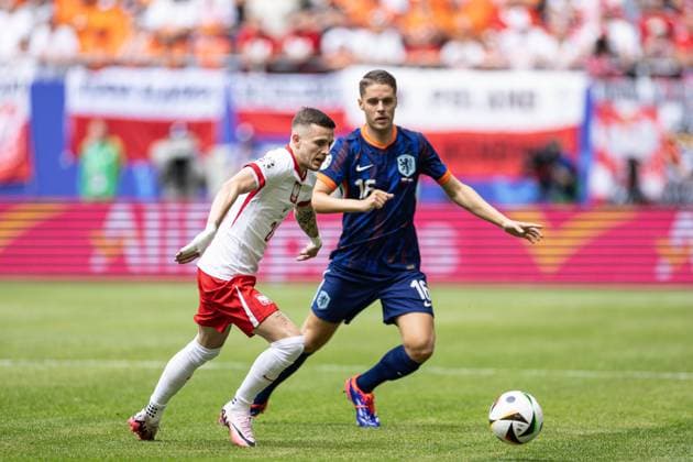 2024.06.16 Hamburg Pilka nozna Reprezentacja Mistrzostwa Europy EURO 2024 Niemcy Polska - Holandia N z Sebastian Szymanski Foto Pawel Andrachiewicz PressFocus 2024.06.16 Hamburg Football European Championships 2024 EURO 2024 Germany Poland - Netherlands Sebastian Szymanski Credit: Pawel Andrachiewicz PressFocus NEWSPIX.PL --- Newspix.pl  20240616_PF_PA035
