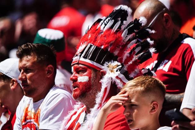 Fans von Polen GER, Polen vs. Niederlande, Fussball Europameisterschaft, UEFA EURO, EM, Europameisterschaft,Fussball 2024, Spieltag 1, 16.06.2024 GER, Polen vs. Niederlande, Fussball Europameisterschaft, UEFA Euro 2024, Spieltag 1, 16.06.2024 Hamburg Copyright: xEibner-Pressefoto MarcelxvonxFehrnx EP_MFN