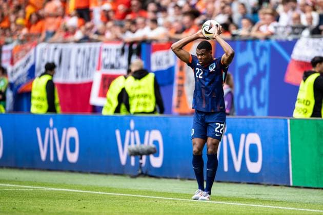 UEFA EURO, EM, Europameisterschaft,Fussball 2024: Polen - Niederlande; 16.06.2024 Denzel Dumfries (Niederlande, 22) UEFA EURO 2024: Polen - Niederlande; Volksparkstadion, Hamburg; 16.06.2024 Copyright: xBEAUTIFULxSPORTS Buriakovx