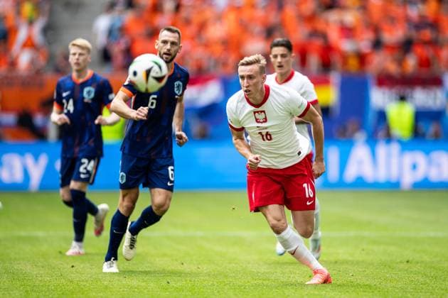 UEFA EURO, EM, Europameisterschaft,Fussball 2024: Polen - Niederlande; 16.06.2024 Adam Buska (Polen, 16) UEFA EURO 2024: Polen - Niederlande; Volksparkstadion, Hamburg; 16.06.2024 Copyright: xBEAUTIFULxSPORTS Buriakovx