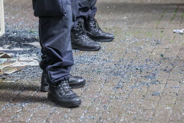 16.06.2024, Fussball, Europameisterschaft 2024, England - Serbien, Die Polizei sperrt ein serbischen Restaurant ab, nachdem es dort Auseinandersetzungen gab. Gelsenkirchen NRW Deutschland xRHR-FOTO TRx Copyright: TimxRehbein RHR-FOTOx RHR-FOTO TR
