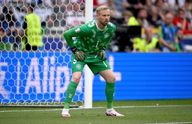 Fussball Euro 2024 Eroeffungsspiel Gruppe C 16.06.2024 Slowenien - Daenemark Torwart Kasper Schmeichel (Daenemark)