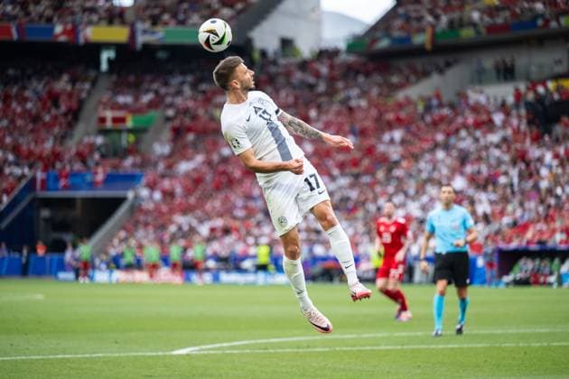240616 Jan Mlakar of Slovenia during the UEFA EURO, EM, Europameisterschaft,Fussball 2024 Football Championship match between Slovenia and Denmark on June 16, 2024 in Stuttgart. Photo: Mathias Bergeld BILDBYRAN kod MB MB0936 fotboll football soccer fotball fotbolls-em europamästerskap em uefa euro uefa european football championship euro 2024 slovenien slovenia danmark denmark bbeng Copyright: MATHIASxBERGELD BB240616MB065