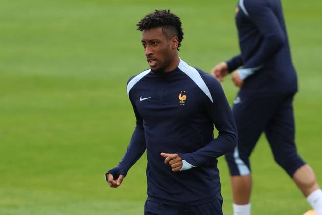 Kingsley Coman (France) schaut, UEFA EURO, EM, Europameisterschaft,Fussball 2024 - Group D, Austria vs France, Paul Janes Stadion am 16. June 2024 in Düsseldorf, Deutschland. (Foto von Oliver Kaelke DeFodi Images) Kingsley Coman (France) looks on, UEFA EURO 2024 - Group D, Austria vs France, Paul Janes Stadion on June 16, 2024 in Dusseldorf, Germany. (Photo by Oliver Kaelke DeFodi Images) Defodi-678_2024_06_16_OK_AUTFRA_0112