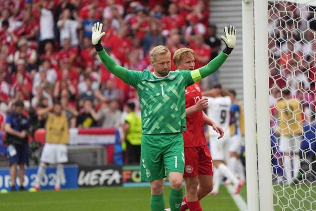 Torwart Goalie Kasper Schmeichel (Dänemark, Denmark, 01) - Stuttgart 16.06.2024: Dänemark vs. Slowenien, EURO2024 M6, Gruppe C, EM-Arena Stuttgart