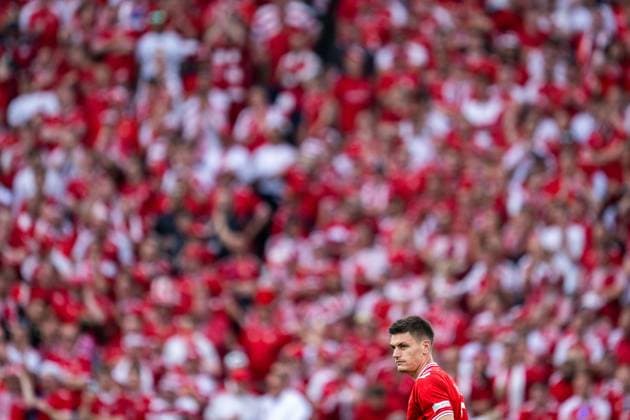 240616 Joakim Maehle of Denmark looks dejected during the UEFA EURO, EM, Europameisterschaft,Fussball 2024 Football Championship match between Slovenia and Denmark on June 16, 2024 in Stuttgart. Photo: Mathias Bergeld BILDBYRAN kod MB MB0936 fotboll football soccer fotball fotbolls-em europamästerskap em uefa euro uefa european football championship euro 2024 slovenien slovenia danmark denmark bbeng depp Copyright: MATHIASxBERGELD BB240616MB117