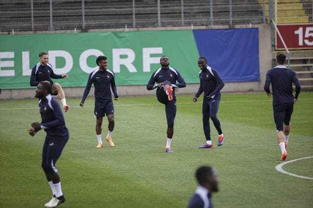 entrainement de l equipe de france avant son 1er match contre l Autriche. Paul-Janes Stadion Dusseldorf - 16-06-2024 FOOTBALL : Entrainement Equipe de France - UEFA EURO, EM, Europameisterschaft,Fussball 2024 - 16 06 2024 ElyxandroCegarra Panoramic 