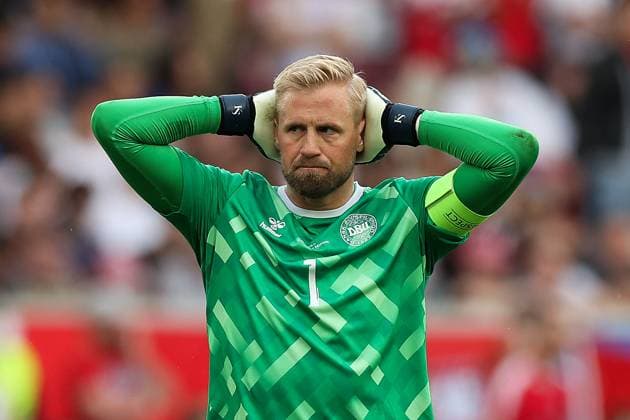 Fußball UEFA EURO, EM, Europameisterschaft,Fussball 2024 Gruppenphase 1. Spieltag Slowenien - Dänemark am 16.06.2024 in der Stuttgart Arena in Stuttgart Kasper Schmeichel ( Dänemark )