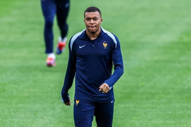 Fussball, UEFA EURO, EM, Europameisterschaft,Fussball 2024 Gruppe D Abschlusstraining Frankreich 16.06.2024, Paul Janes Stadion Düsseldorf Kylian Mbappe Lottin (Frankreich, 10) Düsseldorf Paul Janes Stadion Nordrhein-Westfahlen Deutschland
