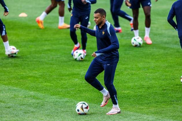Fussball, UEFA EURO, EM, Europameisterschaft,Fussball 2024 Gruppe D Abschlusstraining Frankreich 16.06.2024, Paul Janes Stadion Düsseldorf Kylian Mbappe Lottin (Frankreich, 10) Düsseldorf Paul Janes Stadion Nordrhein-Westfahlen Deutschland