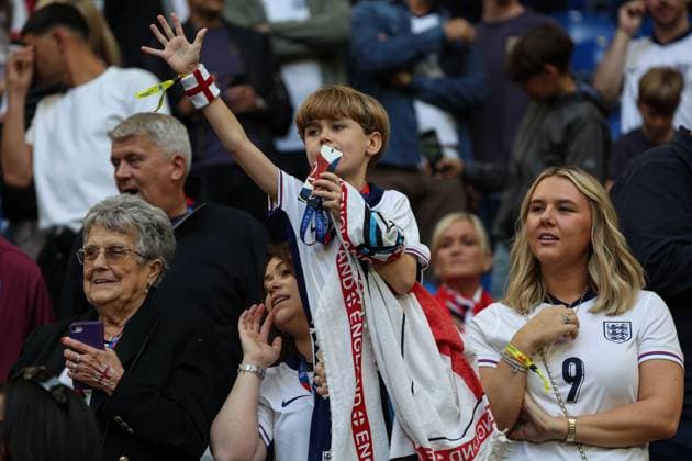 EM 2024: Serbien - England am 16.06.2024 in der Arena AufSchalke in Gelsenkirchen Katie Goodland, wife of Harry Kane (England, 9)