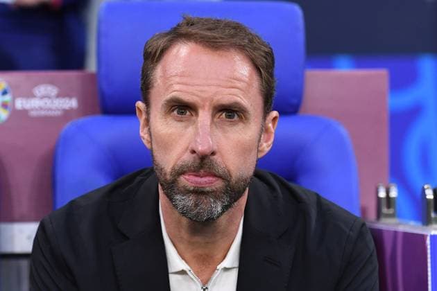 Fußball UEFA EURO, EM, Europameisterschaft,Fussball 2024 Gruppenphase 1. Spieltag Serbien - England am 16.06.2024 in der Arena AufSchalke in Gelsenkirchen Gareth Southgate ( Trainer Cheftrainer England )