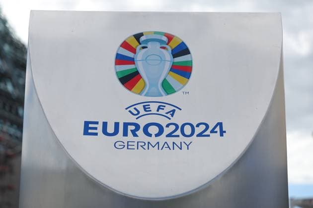 EURO 2024 Festival Leipzig UEFA EURO, EM, Europameisterschaft,Fussball 2024 Leipzig, 16.06.2024, Augustusplatz, UEFA EURO 2024, UEFA EURO 2024 Festival Im Bild: Fußball Fans schauen das Spiel Polen - Niederlande in der Fanzone auf dem Augustusplatz Leipzig ,