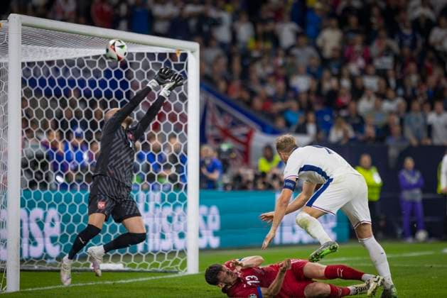 Gelsenkirchen, Germany. 16th Jun 2024. Harry Kane (ENG) Milos Veljkovic (SRB) Predrag Rajkovic (SRB) England - Serbia England - Serbien 15.06.2024