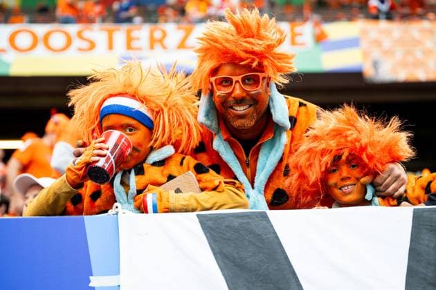 June 16, 2024, Hamburg, Germany: Fans of the Netherlands seen in action during the UEFA EURO, EM, Europameisterschaft,Fussball 2024 Group D match between Poland and Netherlands at the Volksparkstadion in Hamburg. Hamburg Germany - ZUMAs227 20240616_zip_s227_030 Copyright: xMateuszxSlodkowskix