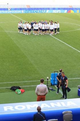 EURO 2024, Nationalteam RumÃ¤nien, Training 16th June 2024; Munich Football Arena, Munich, Germany; Euro 2024 Group E Football, Romania versus Ukraine; Romania training with coach Edward Iordanescu one day ahead of the match.  ActionPlus12655584 PierrexTeyssot