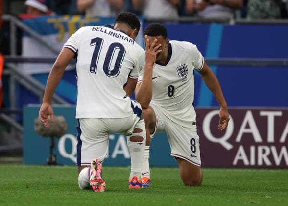 Sport Bilder des Tages Gelsenkirchen, Germany, 16th June 2024. Jude Bellingham of England celebrates with team mate Trent Alexander-Arnold after scoring to give the side a 1-0 lead during the UEFA European Championships match at Arena Aufschalke, Gelsenkirchen. Picture credit should read: Jonathan Moscrop Sportimage EDITORIAL USE ONLY. No use with unauthorised audio, video, data, fixture lists, club league logos or live services. Online in-match use limited to 120 images, no video emulation. No use in betting, games or single club league player publications. SPI-3183-0024