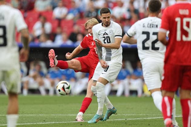 Victor Kristiansen (Denmark)Petar Stojanovic (Slovenia) during the UEFA EURO, EM, Europameisterschaft,Fussball Germany 2024 match between Slovenia 1-1 Denmark at Stuttgart Arena on June 16, 2024 in Stuttgart , Germany. Noxthirdxpartyxsales  (256646135)
