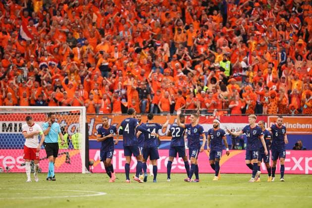 Poland Vs Netherlands in Hamburg, Germany - 16 Jun 2024 Players of Netherlands celebrate after scoring a goal during the UEFA EURO, EM, Europameisterschaft,Fussball 2024 group D match between Poland and the Netherlands at the Volksparkstadion. (Final score; Poland 1:2 Netherlands) Hamburg Germany Copyright: xSergeixMikhailichenkox xSOPAxImagesx Mikhailichenko_Pol-Ned29