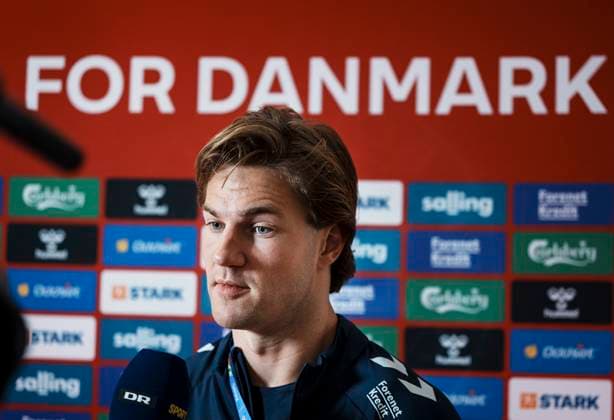Danish defender Joachim Andersen speaks to the press during mixed zone in Freudenstadt, Germany Monday, June 17, 2024. (Photo: Liselotte Sabroe Ritzau Scanpix) , Stuttgart Tyskland Copyright: Ritzau Scanpix LiselottexSabroex spdk20240617-121048-L