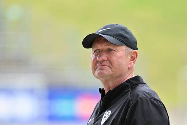 GER, UEFA Europameisterschaft 2024, Slowenisches Base Camp Wuppertal 17.06.2023,Wuppertal ,Stadion am Zoo, GER, UEFA Europameisterschaft 2024, Slowenisches Base Camp Wuppertal im Bild Trainer Madjar Kek ( SVN ).