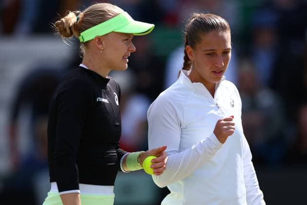 16th June 2024; Lexus Nottingham Tennis Centre, Nottingham, England; Rothesay Nottingham Open, Day 7; Harriet Dart with doubles partner Diane Parry during their womens doubles final match versus Gabriela Dabrowski and Erin Routliffe  ActionPlus12655705 ShaunxBrooks