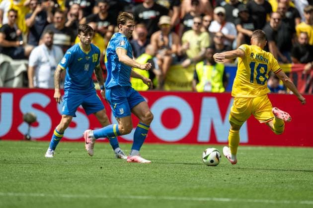 Mykola Shaparenko (Ukraine, 19), Razvan Gabriel Marin (Rumaenien, 18) , GER, Rumaenien vs. Ukraine, Fussball Europameisterschaft, UEFA EURO, EM, Europameisterschaft,Fussball 2024, Gruppe E, 1. Spieltag, 17.06.2024, GER, Rumaenien vs. Ukraine, Fussball Europameisterschaft, UEFA EURO 2024, Gruppe E, 1. Spieltag, 17.06.2024 Muenchen Copyright: xEibner-Pressefoto SaschaxWaltherx EP_SWA