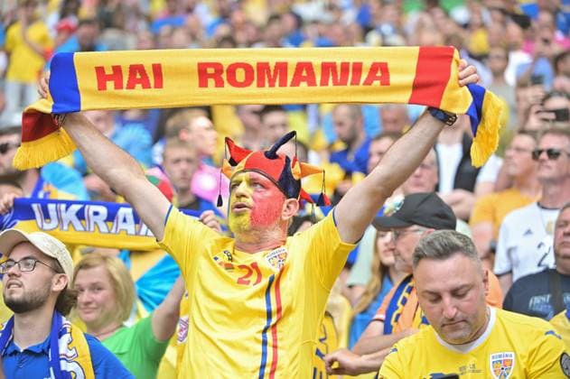 Bild zeigt: Fans von Rumänien, 17.06.2024, München, Fussball, Europameisterschaft, Rumänien - Ukraine, EVENT REGULATIONS PROHIBIT ANY USE OF PHOTOGRAPHS AS IMAGE SEQUENCES AND OR QUASI-VIDEO.